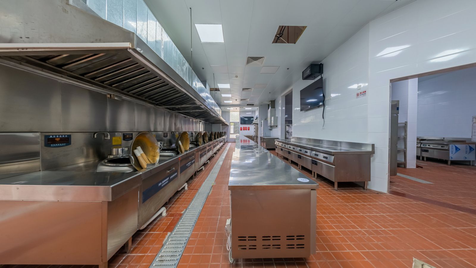 Commercial Kitchen and Restaurant Cleaning